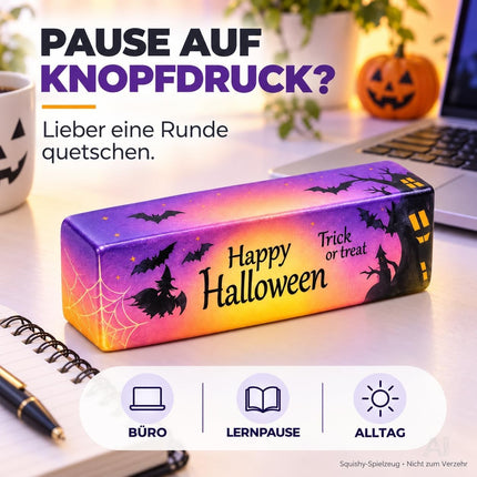 Butter Squishy Halloween 02 auf dem Schreibtisch als Fidget-Spielzeug