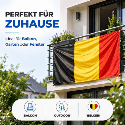 Belgische Flagge in Schwarz-Gelb-Rot – an einem Balkon