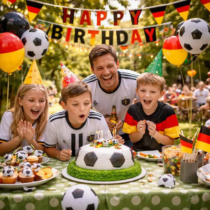 XXL Deutschland Wimpelkette 25 Meter – Schwarz Rot Gold Girlande Deko zur Fußball WM 2026 – Detailansicht 2