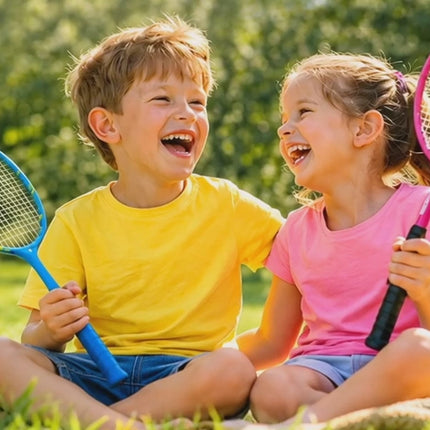 Badminton Set 2 Schläger - Erwachsene & Kinder mit Badmintonball & Schlägertasche – Freizeit Set für Garten & Strand (Kinder Set)